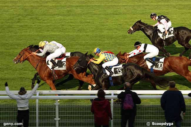 19/10/2011 - Deauville - Prix de la Forêt de Lyons : Arrivée