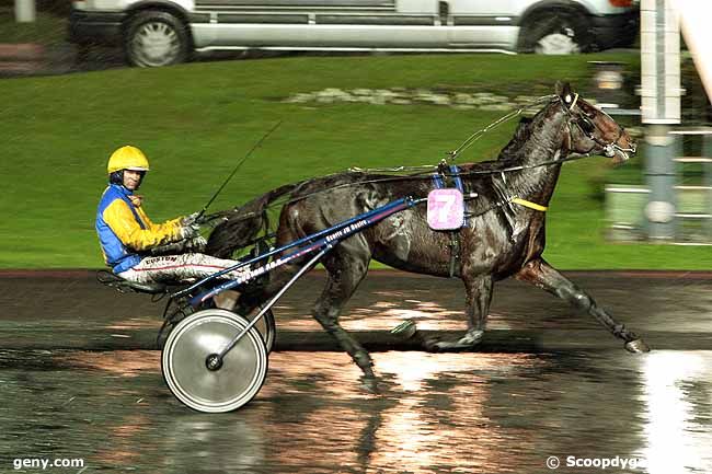 09/11/2010 - Vincennes - Prix Keronis (gr A) : Arrivée