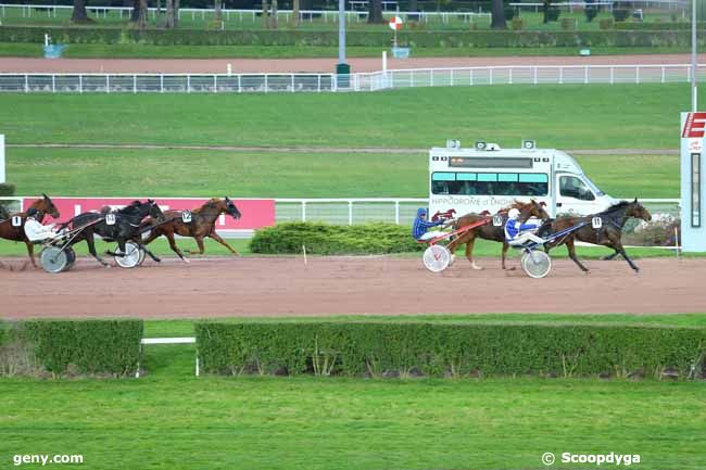 21/10/2015 - Enghien - Prix de l'Aigle : Arrivée