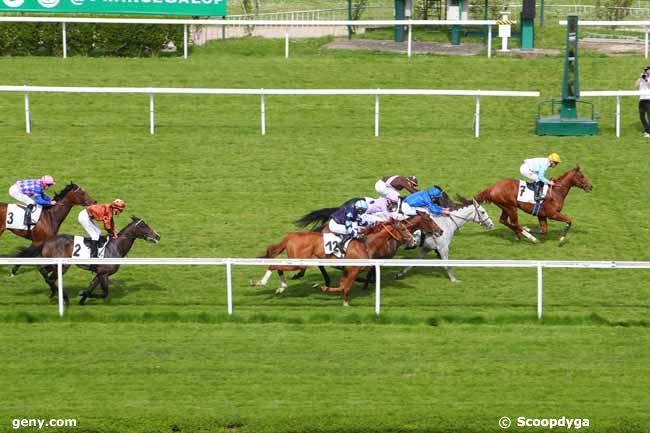 18/04/2022 - Saint-Cloud - Prix de Lescar : Arrivée