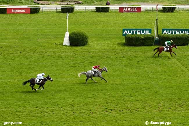 11/04/2024 - Auteuil - Prix du Barry : Arrivée