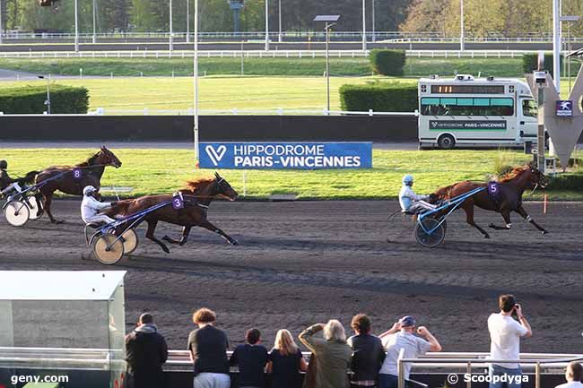 12/04/2024 - Vincennes - Prix d'Ussel : Arrivée