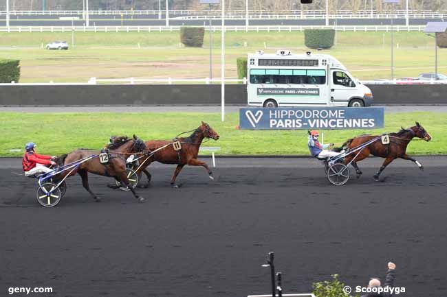 11/01/2025 - Vincennes - Prix de Saint-Flour : Arrivée