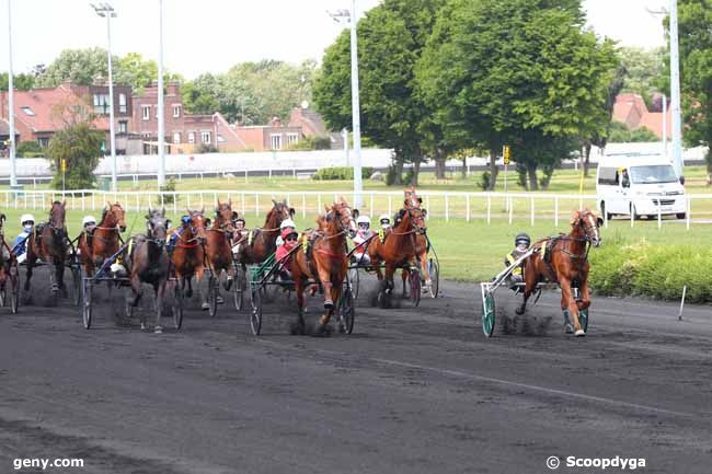 21/05/2025 - Le Croisé-Laroche - Grand National du Trot : Arrivée