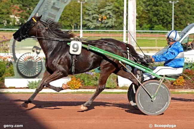 25/08/2023 - Cabourg - Prix Locatech (Prix des Linaires) : Ankunft