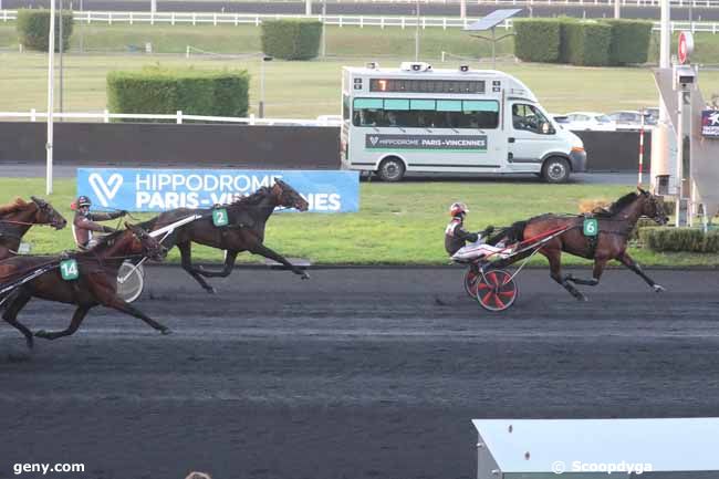 16/12/2023 - Vincennes - Prix Oscar Collard : Arrivée