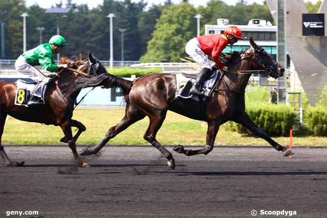 16/08/2025 - Vincennes - Prix Paris-Turf (Prix Legoux-Longpré) : Arrivée
