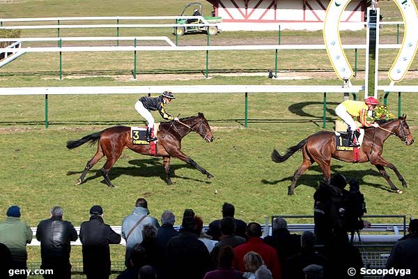 09/03/2009 - Compiègne - Prix du Puits d'Antin : Arrivée