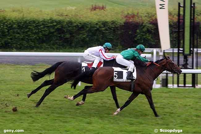 11/05/2010 - Maisons-Laffitte - Prix Sanctus : Arrivée