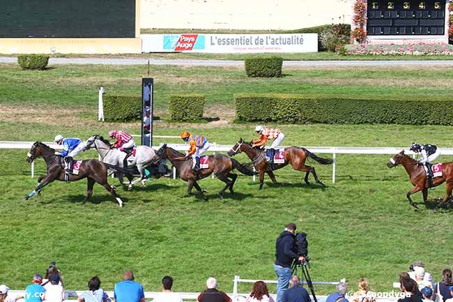 26/08/2022 - Clairefontaine-Deauville - Prix des Pâquerettes : Arrivée