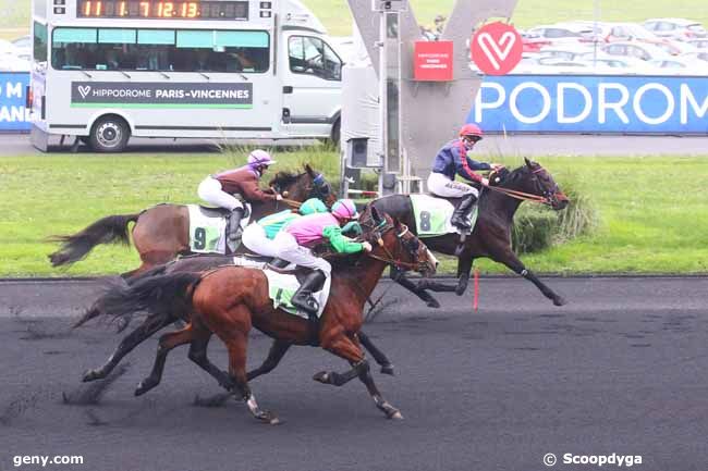 04/12/2022 - Vincennes - Prix d'Ambrières-les-Vallées - Finale du Grand National des Jockeys : Ankunft