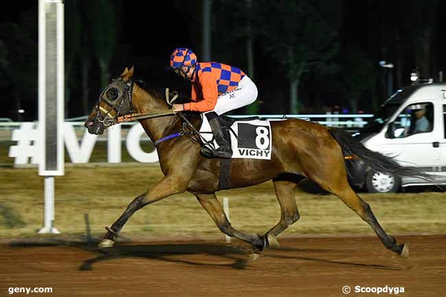 01/07/2025 - Vichy - Prix Hippocenter (Prix de Trezelles) : Arrivée