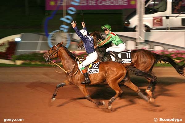 22/08/2008 - Cabourg - Prix des Oiseaux du Paradis : Arrivée