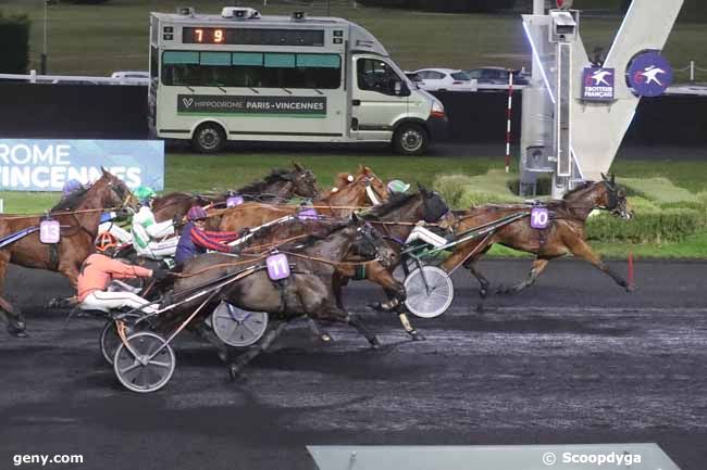 16/12/2023 - Vincennes - Prix d'Evrecy : Arrivée