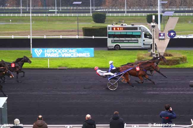 04/12/2024 - Vincennes - Prix de Decize : Ankunft