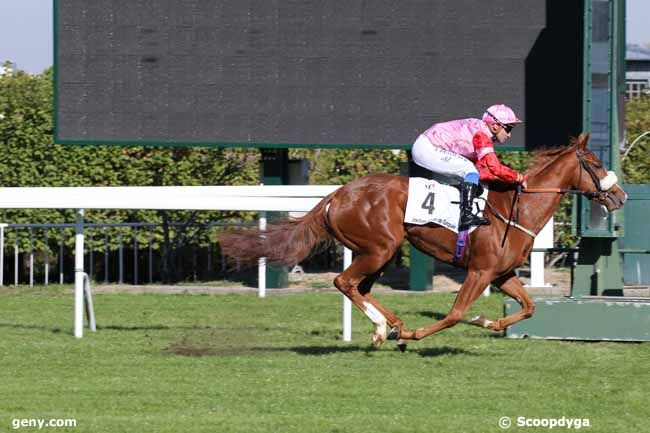 05/10/2018 - Saint-Cloud - Prix Thomas Bryon Jockey Club de Turquie : Ankunft