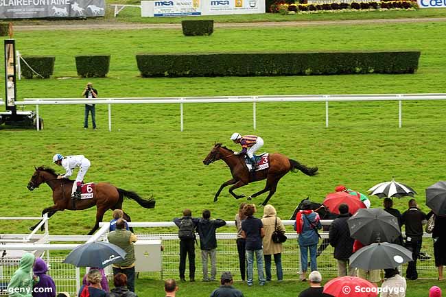 22/08/2011 - Clairefontaine-Deauville - Prix du Pays d'Auge : Ankunft