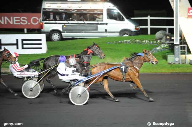 27/11/2012 - Vincennes - Prix Ismène : Arrivée