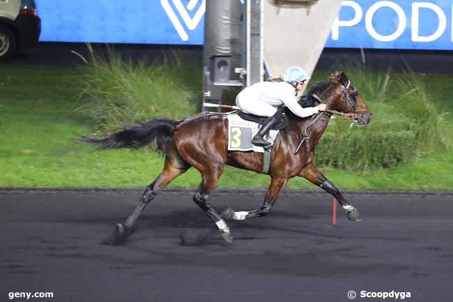 12/12/2022 - Vincennes - Prix de Nîmes : Ankunft