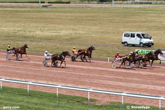 08/07/2014 - Les Sables-d'Olonne - Prix de la Société des Courses de St-Jean-de-Monts : Arrivée