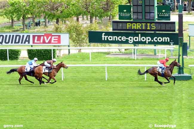 15/05/2013 - Saint-Cloud - Prix Perruche Bleue : Arrivée