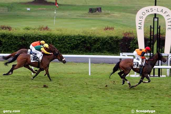 11/05/2010 - Maisons-Laffitte - Prix du Rond de Sévigné : Arrivée