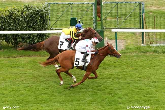 18/05/2012 - Chantilly - Prix du Mont-de-Pô : Arrivée