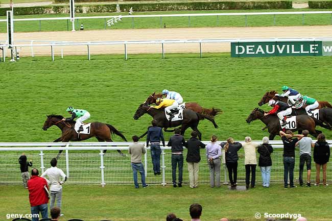 03/08/2012 - Deauville - Prix du Cercle : Ankunft