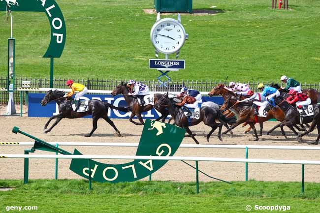 15/04/2015 - Chantilly - Prix de Puiseux-en-France : Arrivée