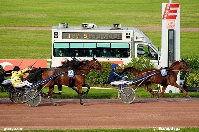 04/10/2021 - Enghien - Prix de Moissac : Ankunft