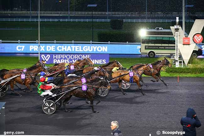 07/01/2023 - Vincennes - Prix de Chatelguyon : Arrivée