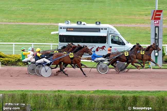 03/05/2010 - Enghien - Prix du Pont de Grenelle : Arrivée