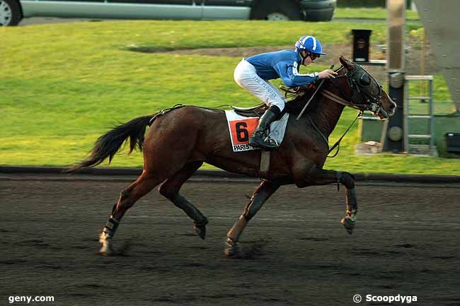 08/04/2011 - Vincennes - Prix Libra : Arrivée