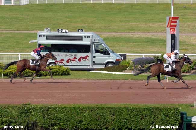 25/06/2009 - Enghien - Prix de la Haute-Vienne : Ankunft