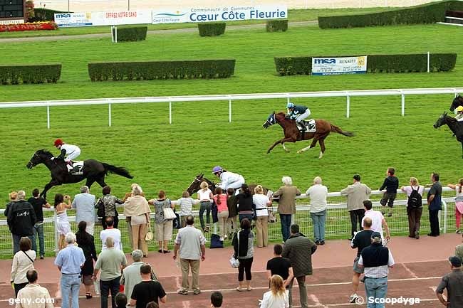 23/08/2010 - Clairefontaine-Deauville - Prix de la Côte de Nacre : Ankunft