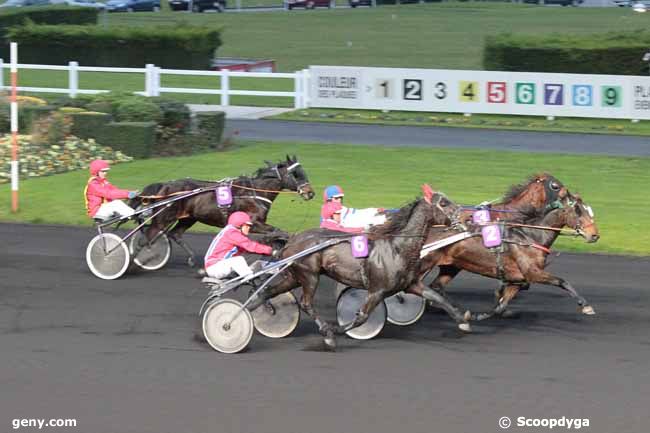 30/11/2013 - Vincennes - Prix des Rencontres Internationales du Trotteur Français : Arrivée