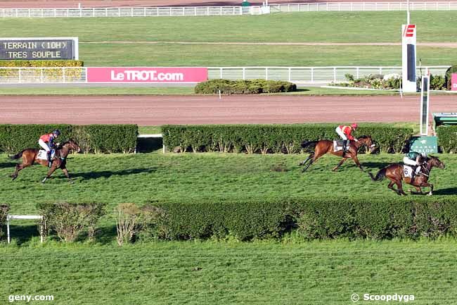 15/04/2015 - Enghien - Prix la Belle Ferronnière : Arrivée