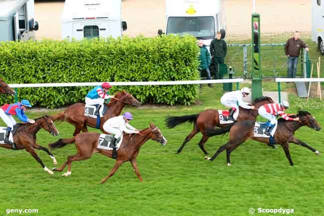 24/06/2013 - Chantilly - Prix du Jardin Anglais : Arrivée