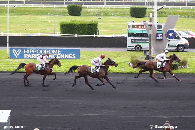 05/04/2024 - Vincennes - Prix Libra : Arrivée