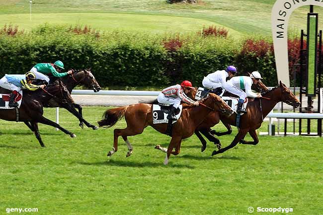 03/05/2011 - Maisons-Laffitte - Prix Mendez : Ankunft