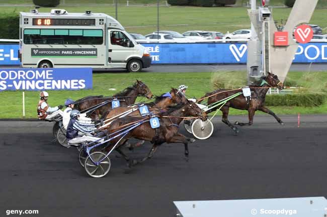 31/12/2022 - Vincennes - Prix de Beaumont-de-Lomagne : Arrivée