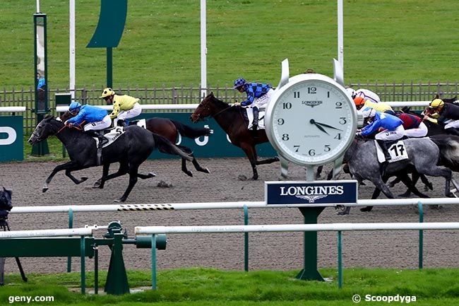 12/11/2024 - Chantilly - Prix des Salles du Logis : Arrivée