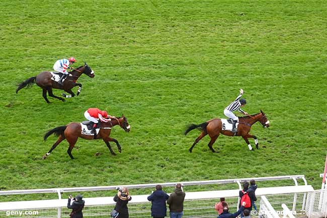 09/03/2024 - Auteuil - Prix Hubert d'Aillières : Arrivée