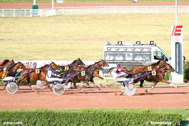 09/08/2015 - Enghien - Prix Café de la Mairie de Goussainville : Arrivée