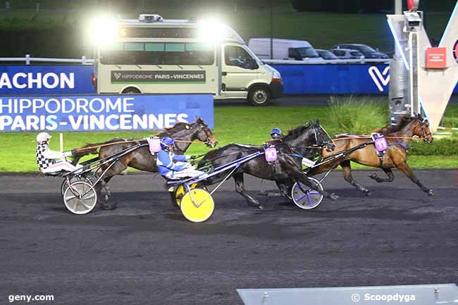 07/11/2022 - Vincennes - Prix d'Arcachon : Arrivée