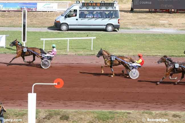 06/07/2011 - Vichy - Prix de la Société du Cheval Français : Ankunft