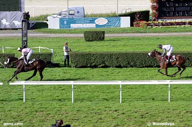 27/08/2011 - Clairefontaine-Deauville - Prix R. du Halgouet : Arrivée