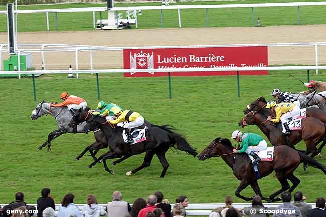 28/08/2011 - Deauville - Prix de Meautry - Lucien Barrière : Ankunft