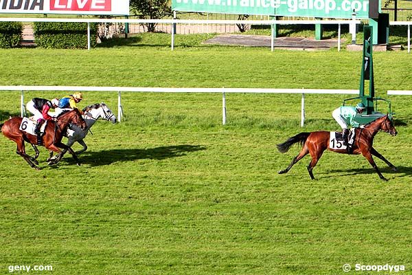 07/06/2012 - Saint-Cloud - Prix du Fouilloy : Arrivée