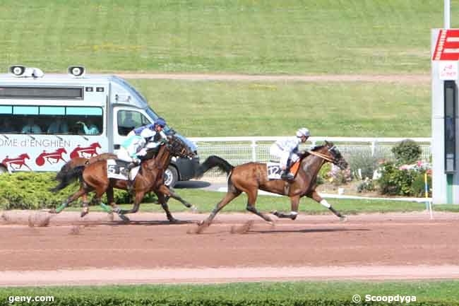 25/07/2012 - Enghien - Prix de Bonny-sur-Loire : Arrivée